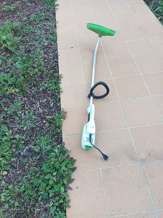 Roçadora/aparador de relva Elétrico, Lagos-Algarve