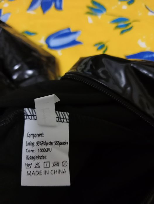 Seksowny Kombinezon na zamek błyskawiczny pu rozmiar L polecam