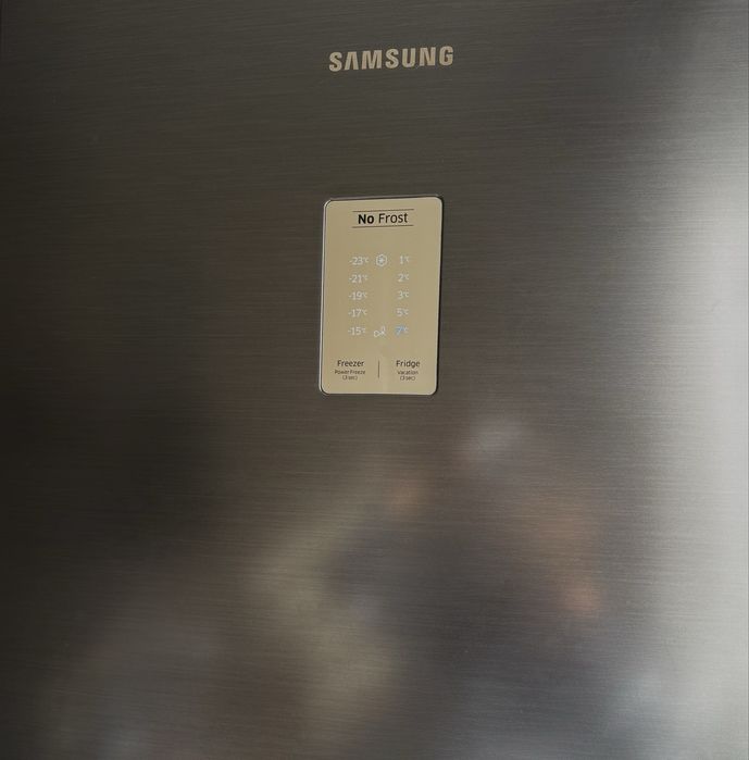 Холодильник Samsung RB34N5440B1