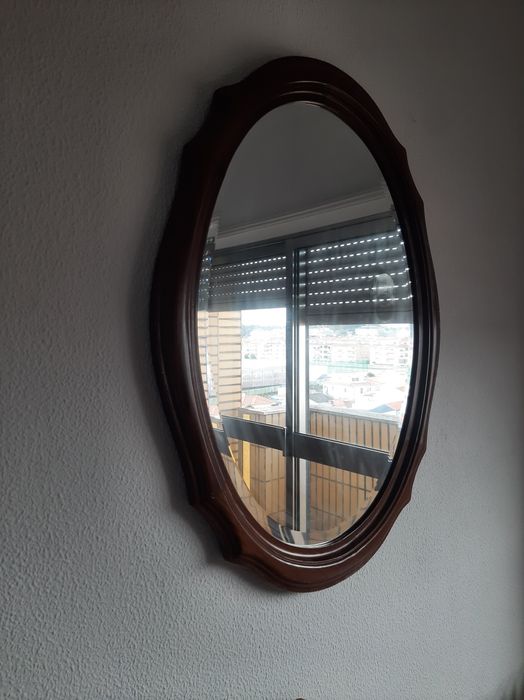 URGENTE – Conjunto de móveis em madeira (quem leva tudo) – Espinho