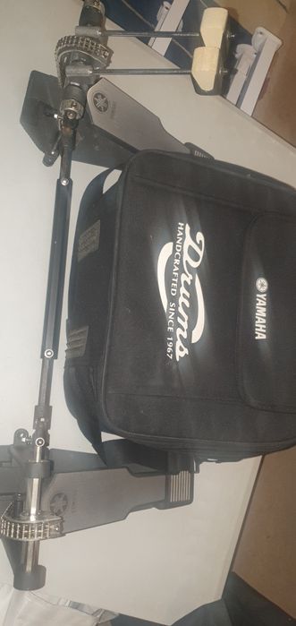 Vendo pedal duplo  Yamaha DFP9500C