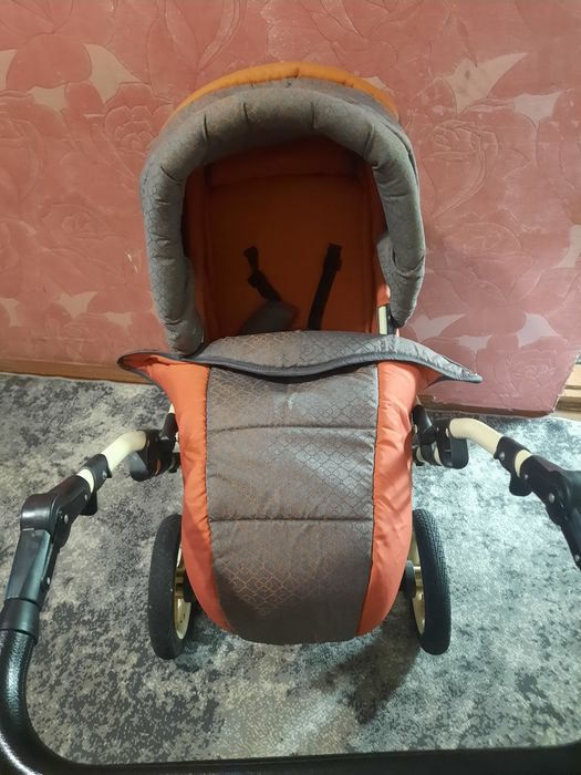 Продам коляску 2в1