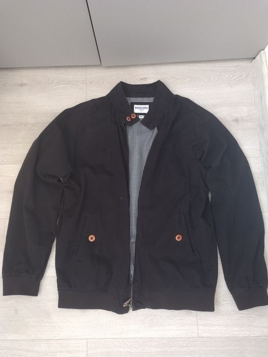 Харик Ламберта..