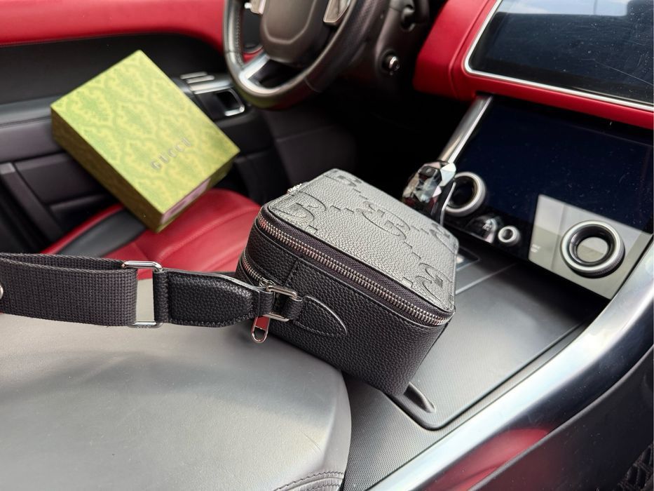 GyCCI сумка мужская черная уничекс оригинал кожаная кожаный