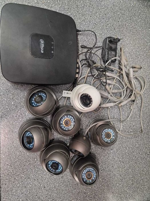 Rejestrator, dysk, komplet kamer