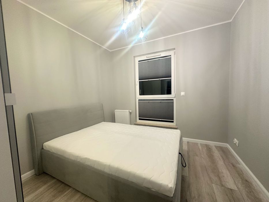 M-3 z miejscem w hali garażowej, INDUSTRIA