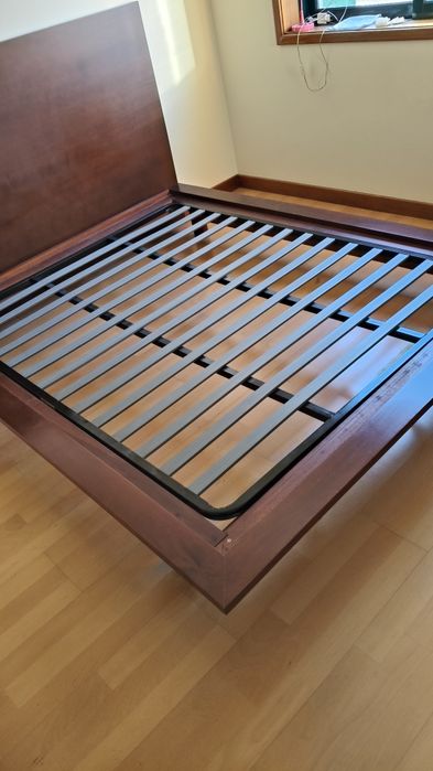 Cama de casal (usado)