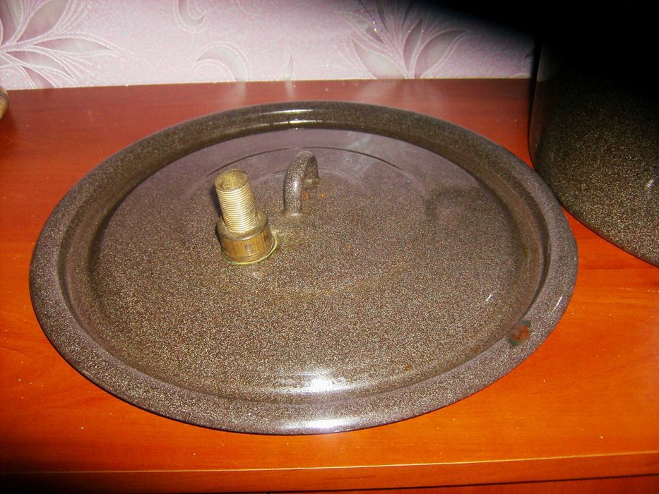 Кастрюля на 20 л с крышкой