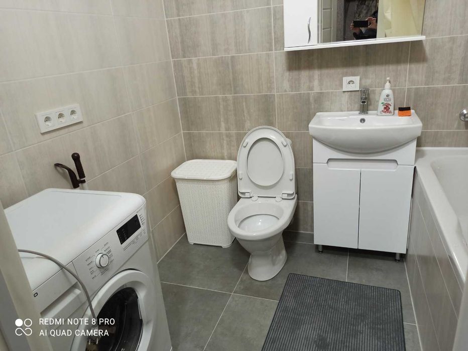 Здам подобово 1к , новобудова !  Все нове!