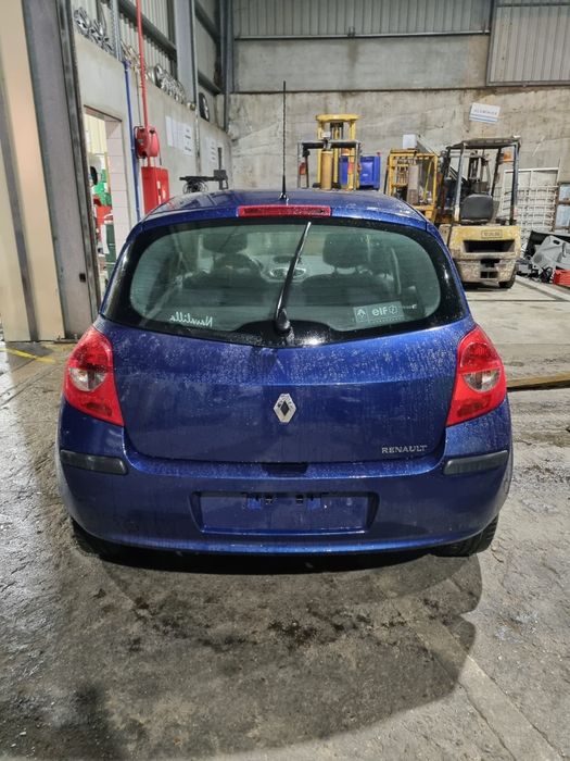 Renault Clio 3 1.4 16V de 2006 para peças