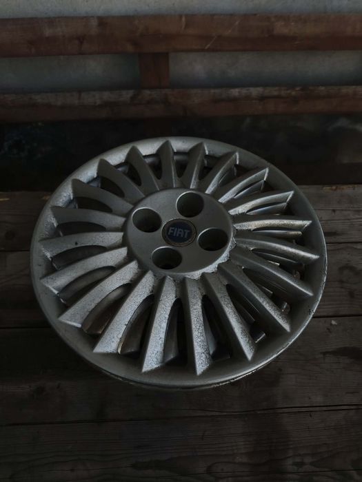 4 kołpaki samochodowe