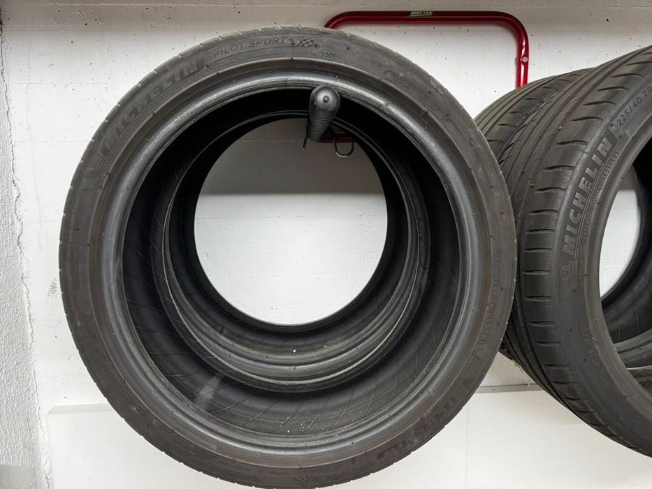4 Pneus Michelin 225/40/18