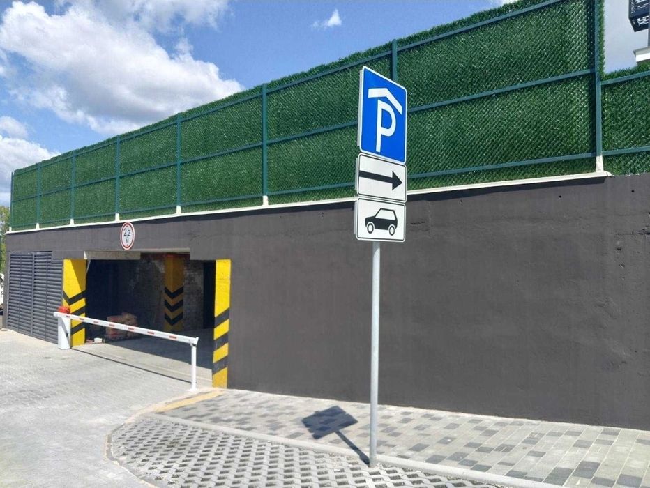 Продам паркомісце в новобудові Park Estate