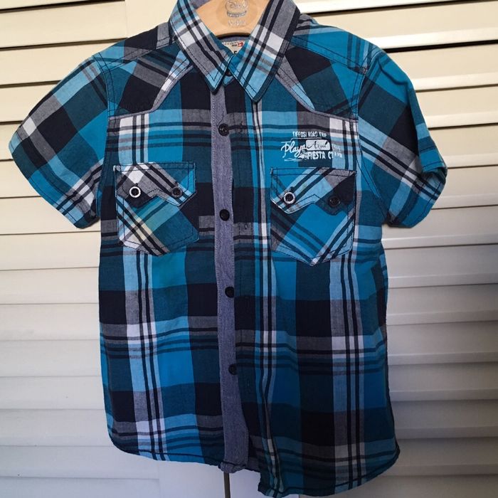 Camisa Tiffosi Denim como nova tamanho 3/4 anos 104 cm