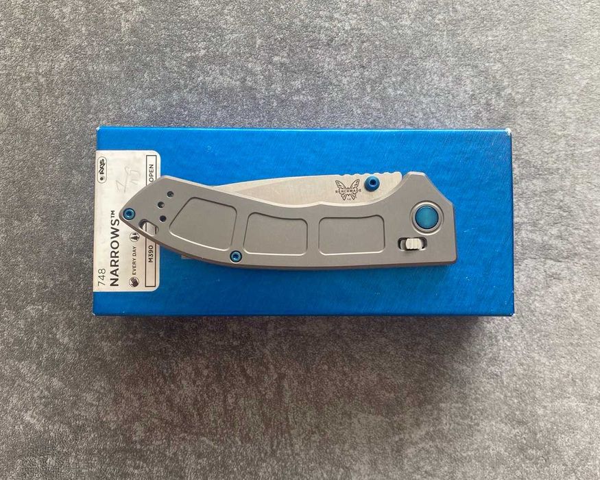 Nóż składany Benchmade 748 Narrows