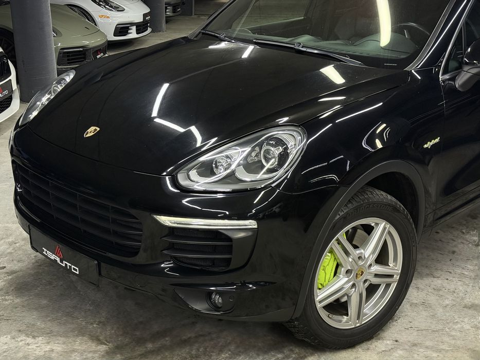 Porsche Cayenne S hybrid