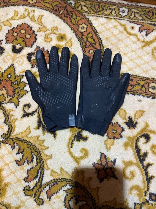 Перчатки - Nike Hyperwarm