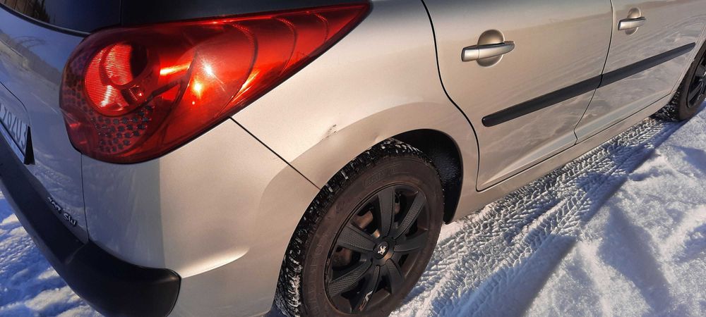 Peugeot 207 SW, 1.4 benzyna zwykły silnik, kombi, panoramiczny dach