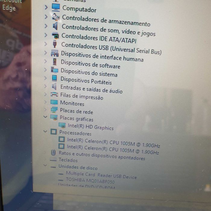 Toshiba C50-A-19T, processador 1005M, 8gb memória, disco 500gb