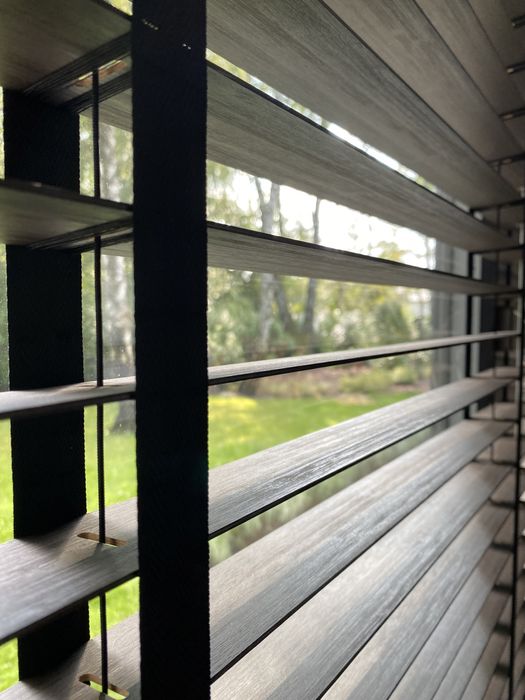Żaluzje drewniane 25 i 50 mm