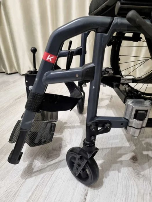 Активне крісло колісне KÜSCHALL COMPACT 42см×50см+ електроприставка