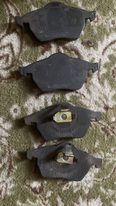 Продам гальмівні колодки