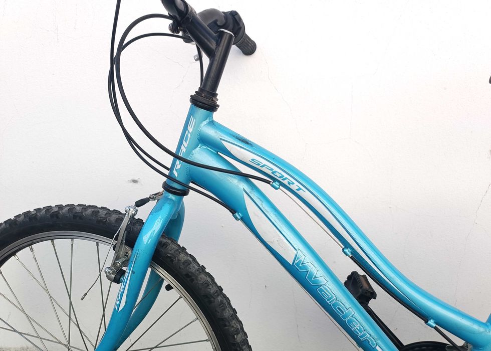 Bicicleta Wader Sport Race roda 24`` em bom estado