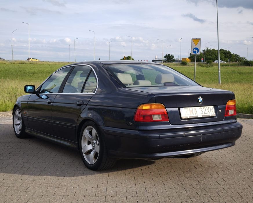 BMW 530iA e39 2001 3.0 LPG Orientblau szyberdach