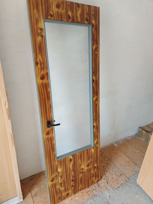 Двері міжкімнатні б/в