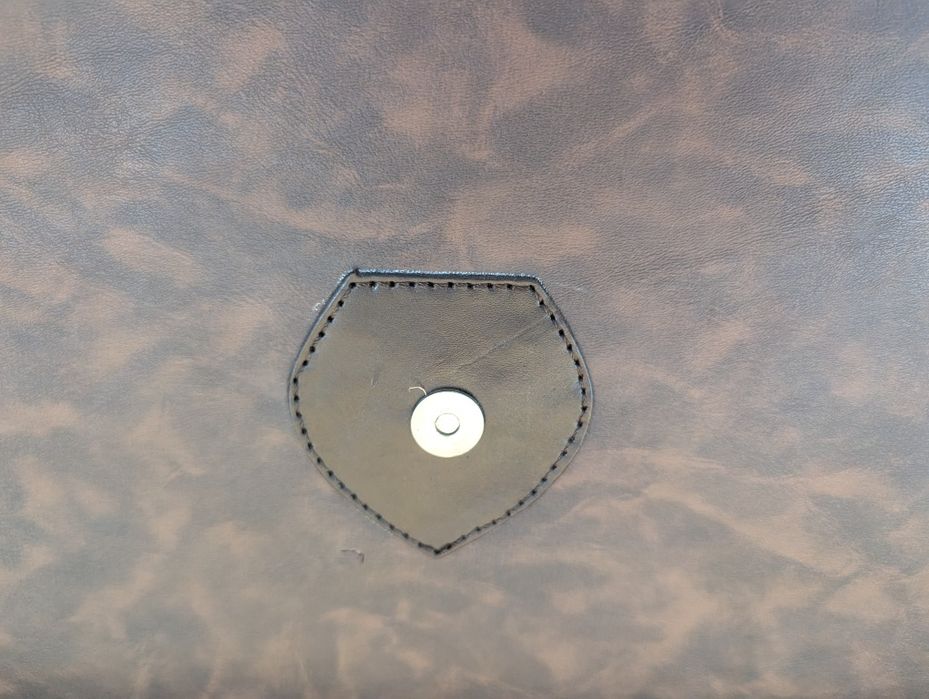 Caixa de bebidas de pele vintage