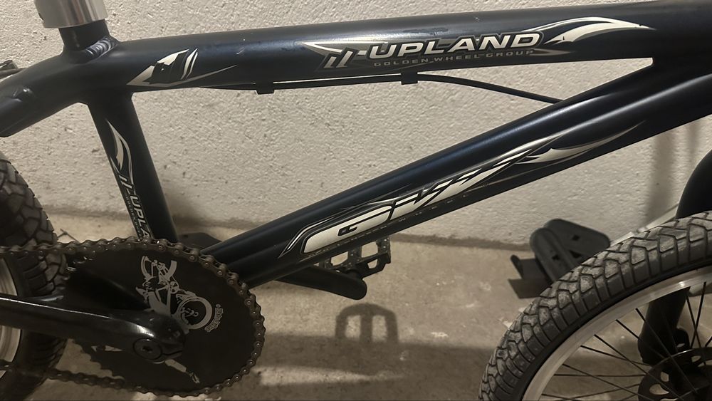 Vendo 2 bicicletas Btt + uma cross