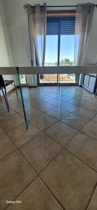 Mesa de sala de jantar