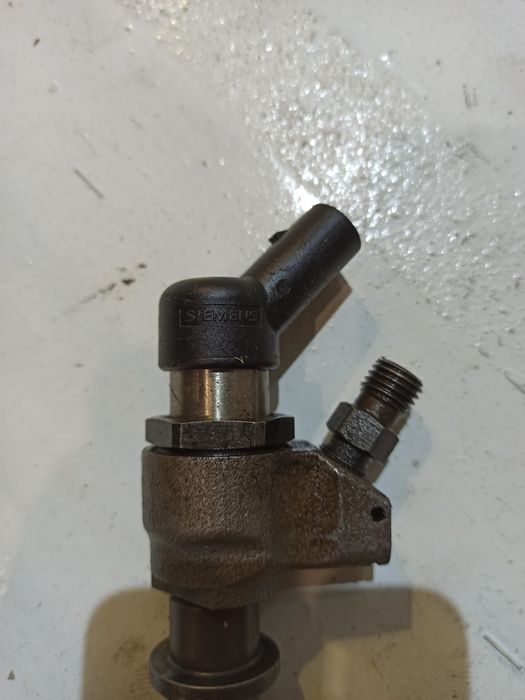 Форсунки Siemens 9636819380 Citroen Peugeot Suzuki 2.0 hdi