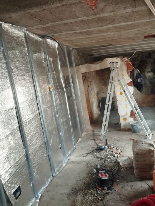 Trabalhos de eletricidade e canalização