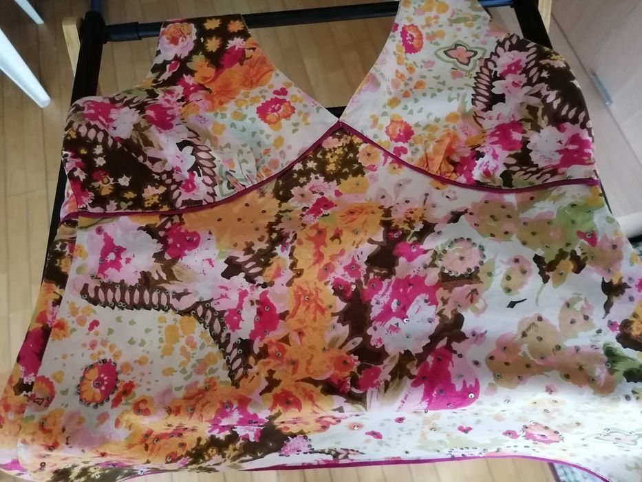 Top Colorido sem Costas