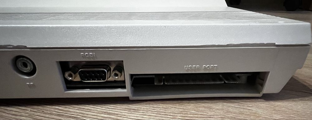 Komputer Commodore 128