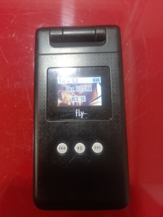 Лот телефон  Fly MX 230,читаем описание.