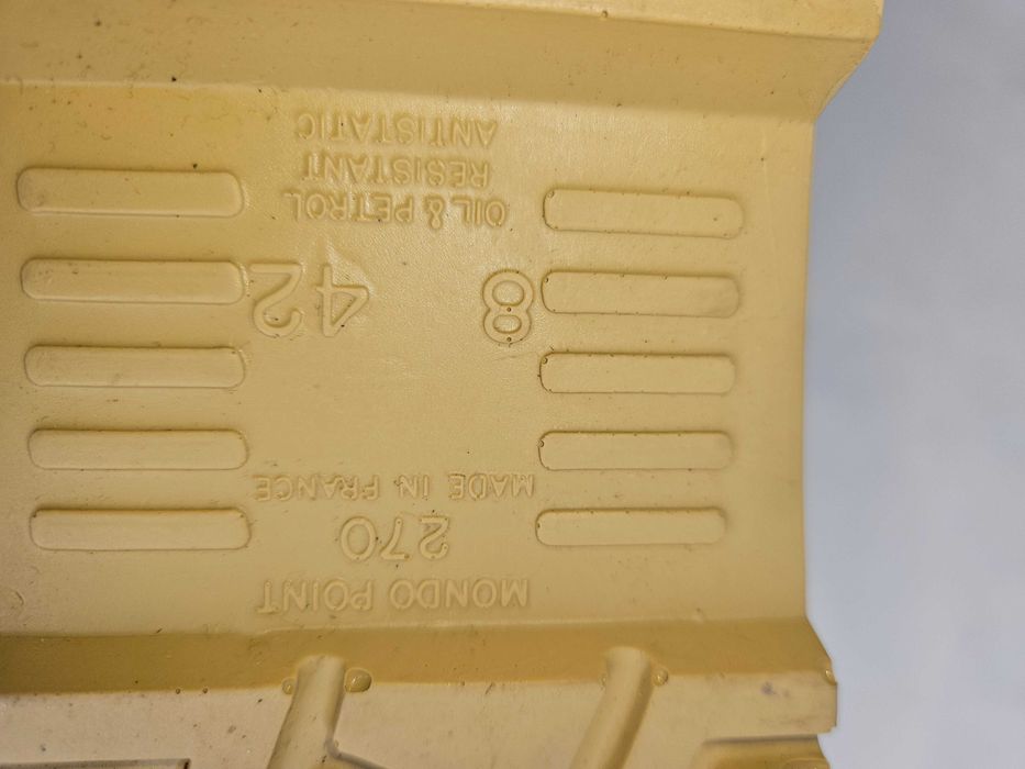 Buty robocze  skórzane nowe.