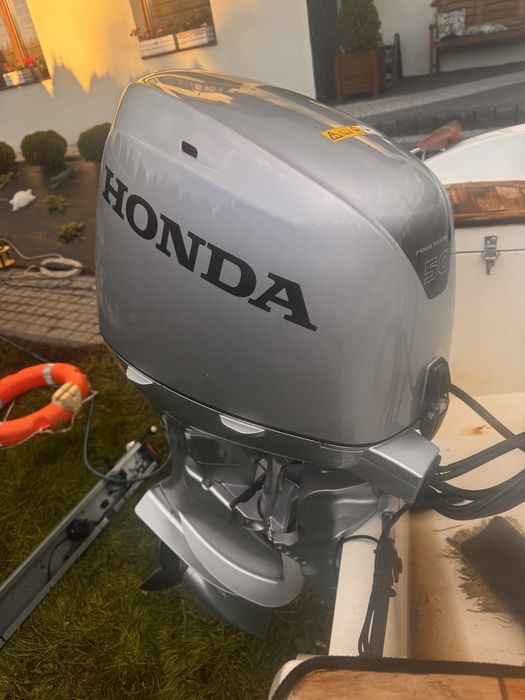 Łódź z silnikiem Honda BF 50