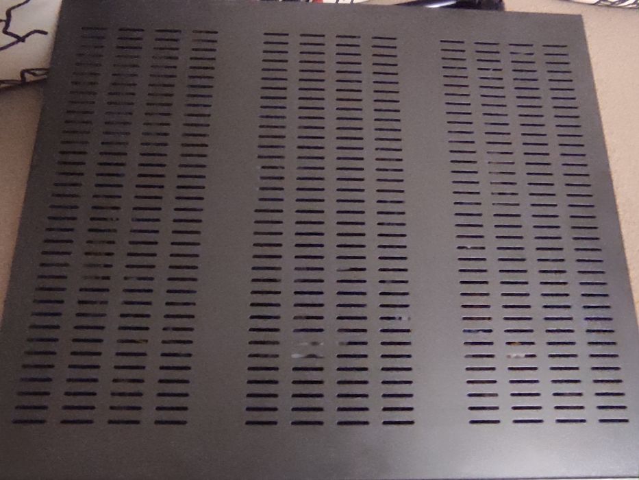 Amplituner NAD 7130