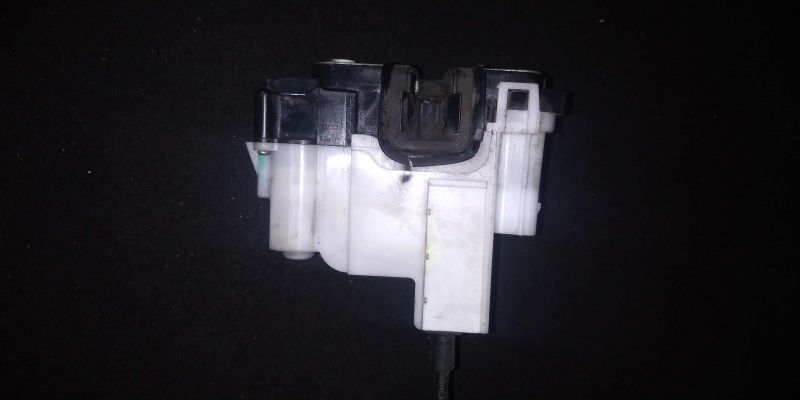 Fecho Da Porta Trás Esq Fiat Panda (169_)