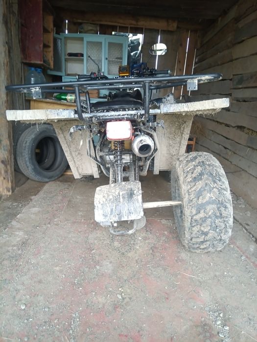 Продам квадроцикл 220кубів