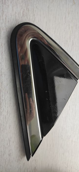 Заглушка куточок крила передня права Nissan Murano z52 15-24 963185AA0