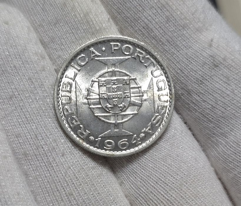 10$00 1964 Timor