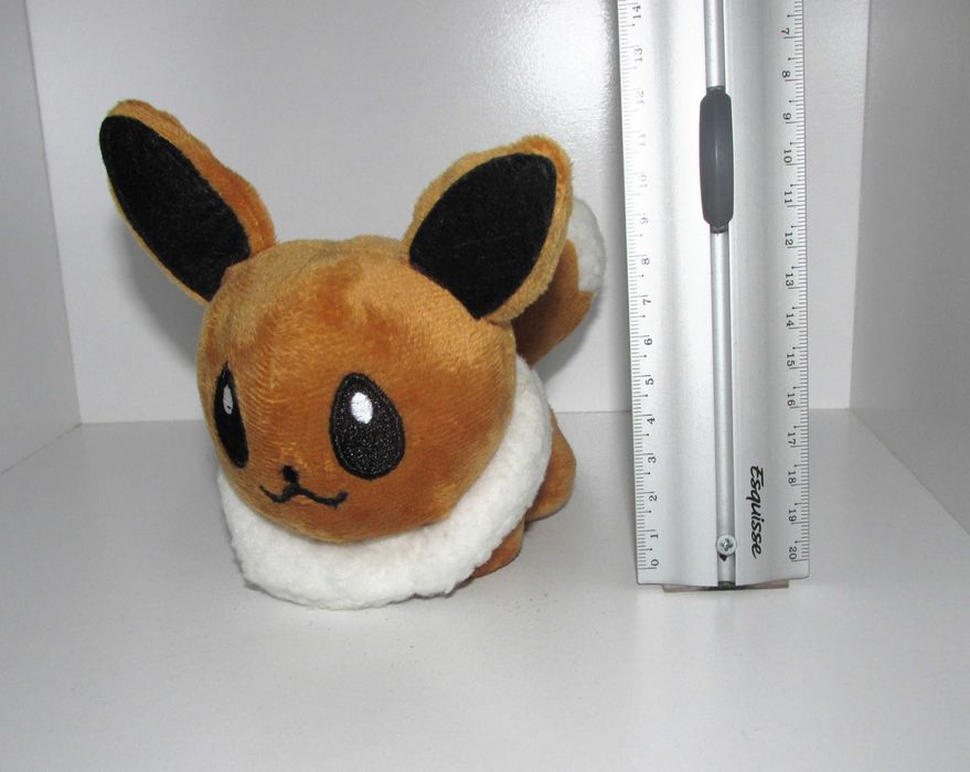 Plush Eevee (Pokémon Center) 2013