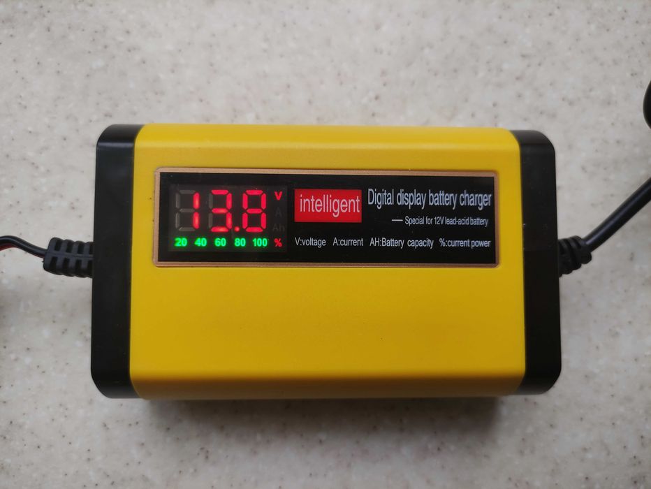 Зарядні 12/24в АКБ авто, 2А-25А, 7А, 10А, 12А зарядное устройство