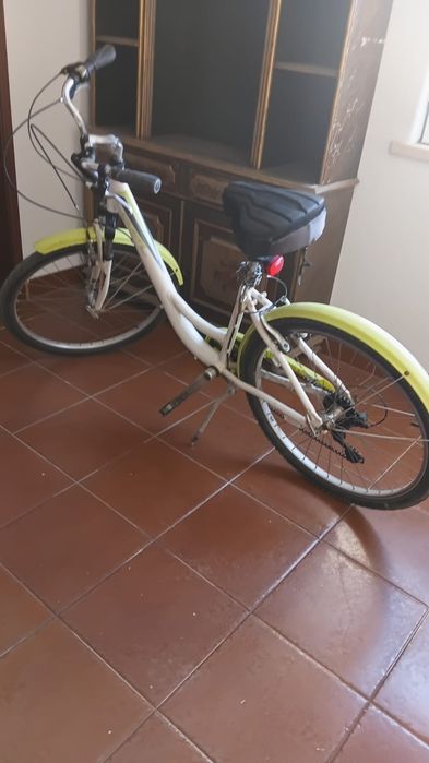 Bicicleta usada, quase nova