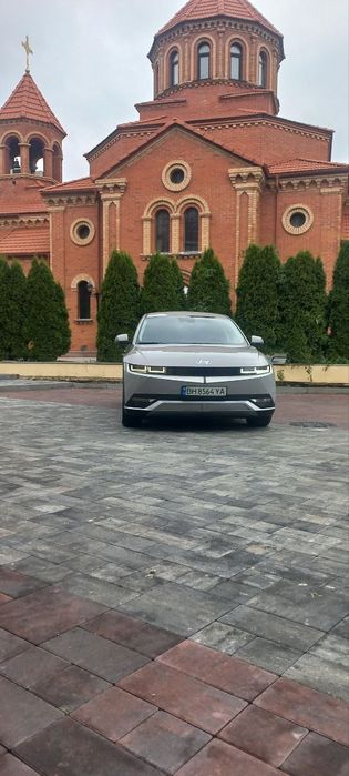 Продам Hyndai Ionik 5 2022 SE