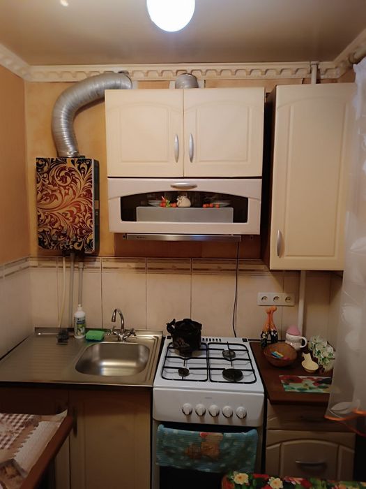 Здам квартиру (2кімнати в 3-х кімнатній)