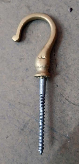 Ganchos / Cabides Antigos para Roupa